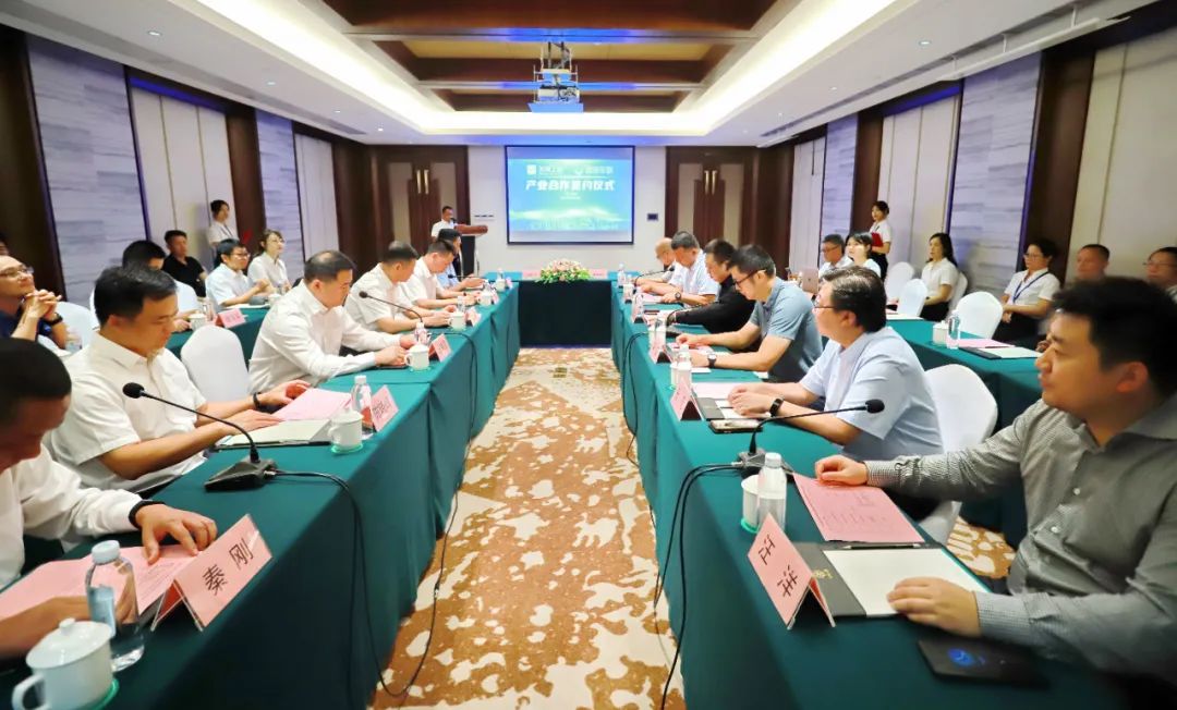 Cmp(冠军)官网 - 西甲希洪竞技主赞助商