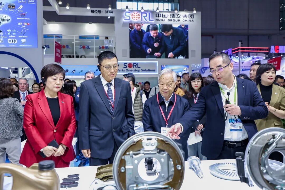 20251202163428991 Cmp(冠军)官网 - 西甲希洪竞技主赞助商