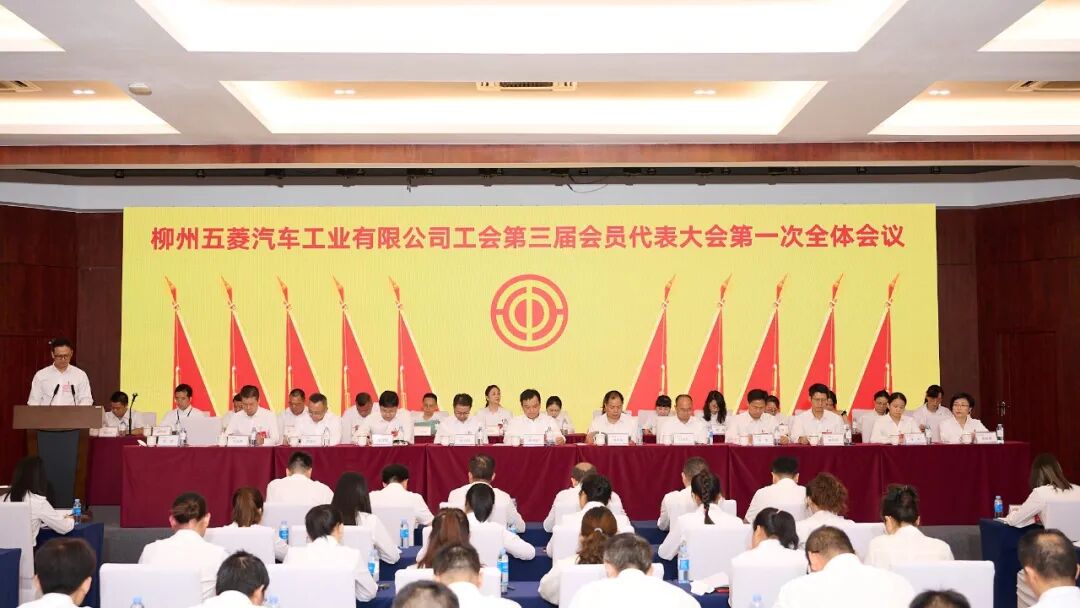 Cmp(冠军)官网 - 西甲希洪竞技主赞助商