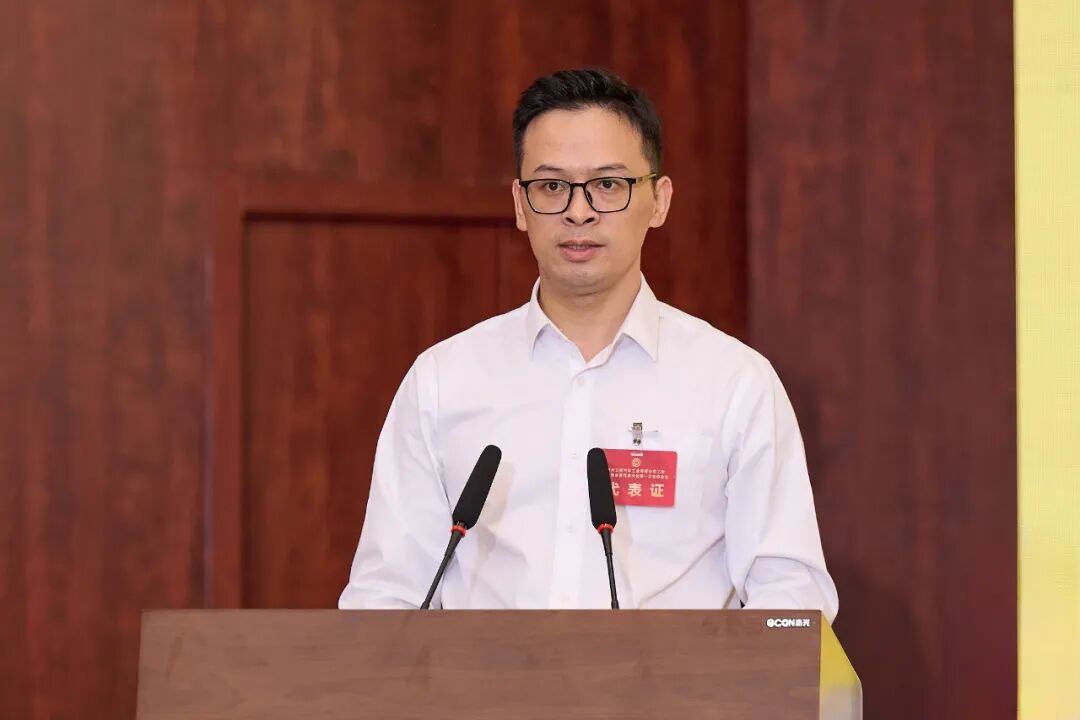 Cmp(冠军)官网 - 西甲希洪竞技主赞助商