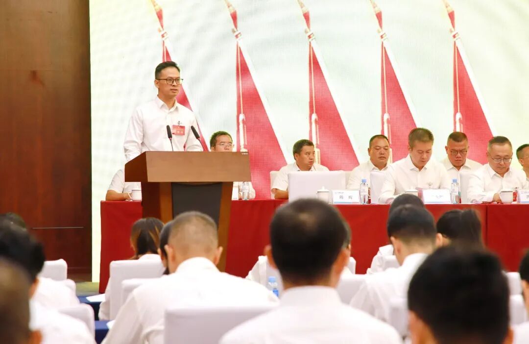 Cmp(冠军)官网 - 西甲希洪竞技主赞助商