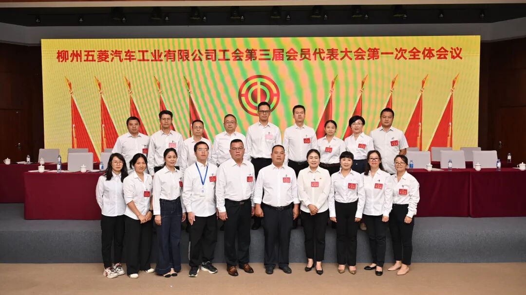 Cmp(冠军)官网 - 西甲希洪竞技主赞助商